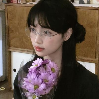 燕子与鹦鹉